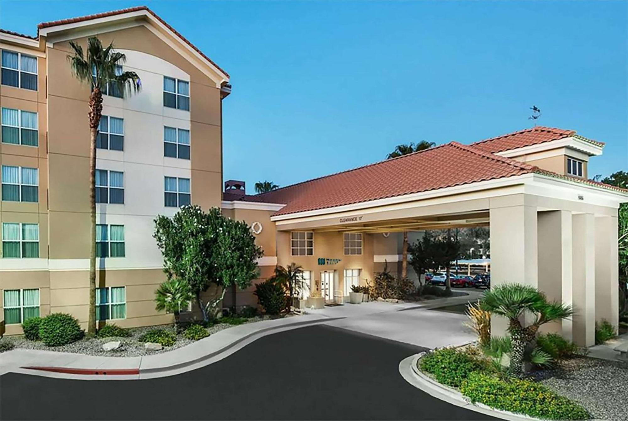 Mainstay Suites Phoenix North Exterior photo