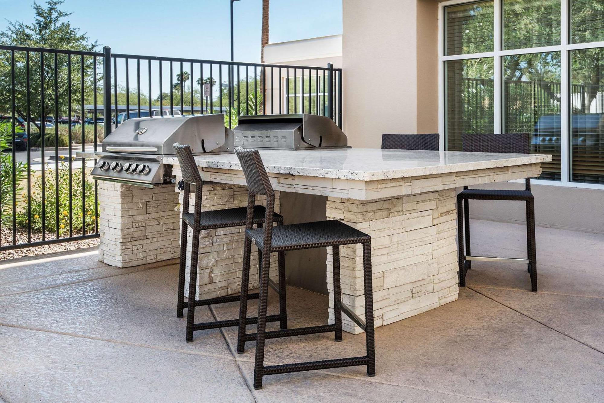 Mainstay Suites Phoenix North Exterior photo