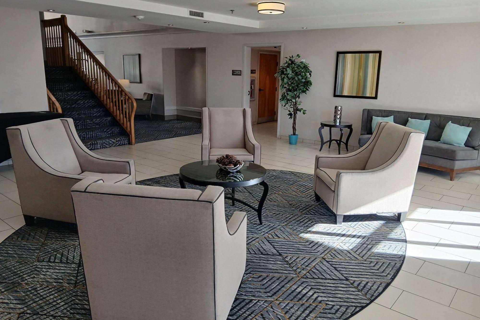 Mainstay Suites Phoenix North Exterior photo
